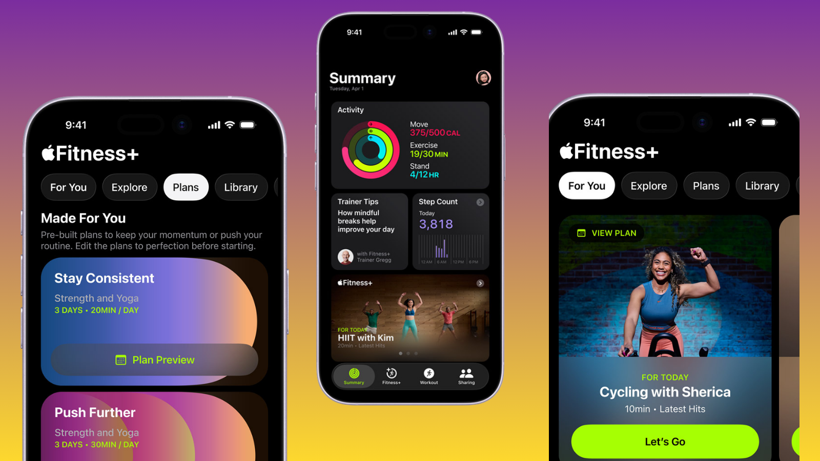 Mor zemin önünde üç telefon ekranı; Apple Fitness+ uygulamasının plan, özet ve antrenman sayfaları açık.