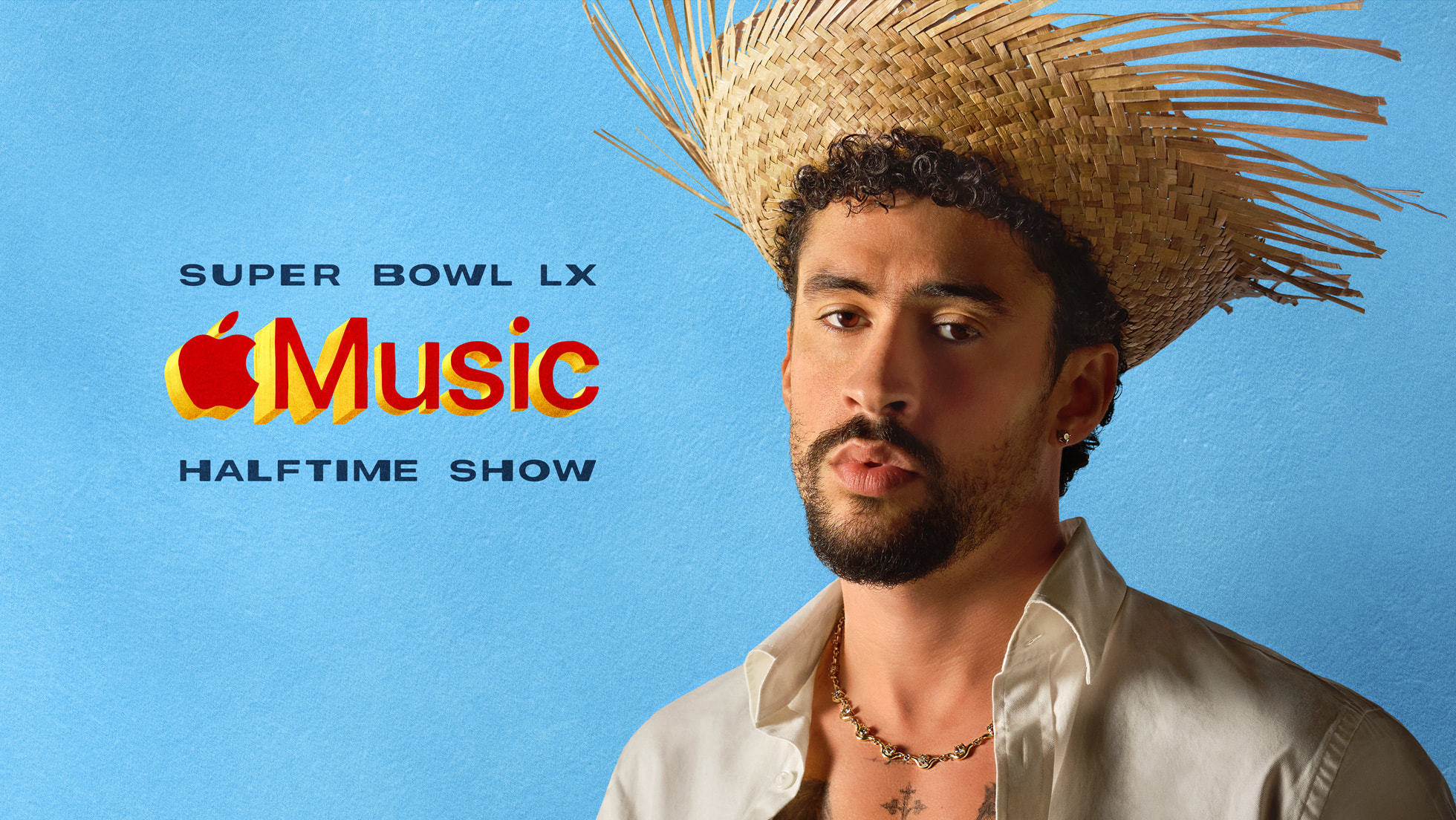 Hasır şapkalı bir sanatçının portresi ve yanında Super Bowl LX Apple Music Halftime Show yazısı.