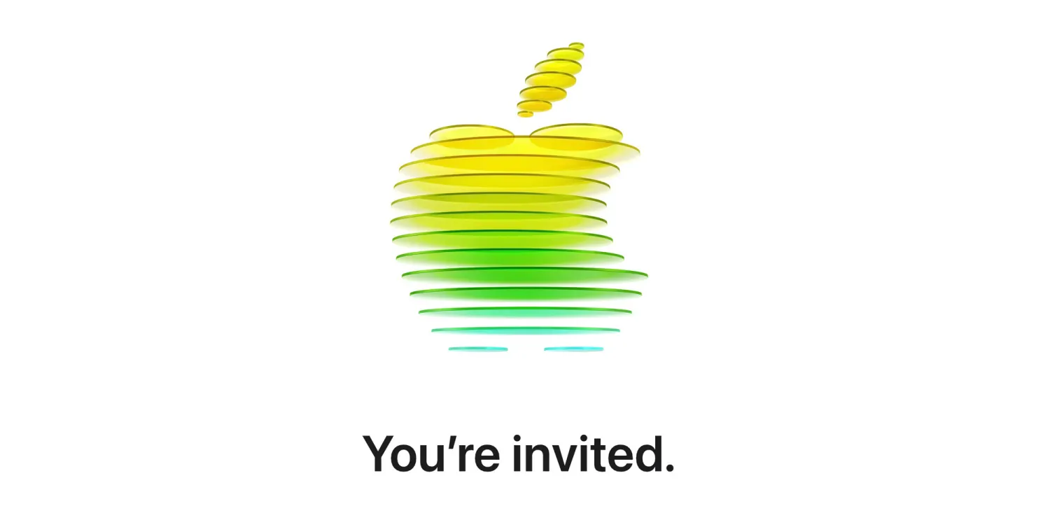 Beyaz zemin üzerinde yatay dilimlerden oluşan sarı-yeşil Apple logosu ve altında You're invited yazısı.