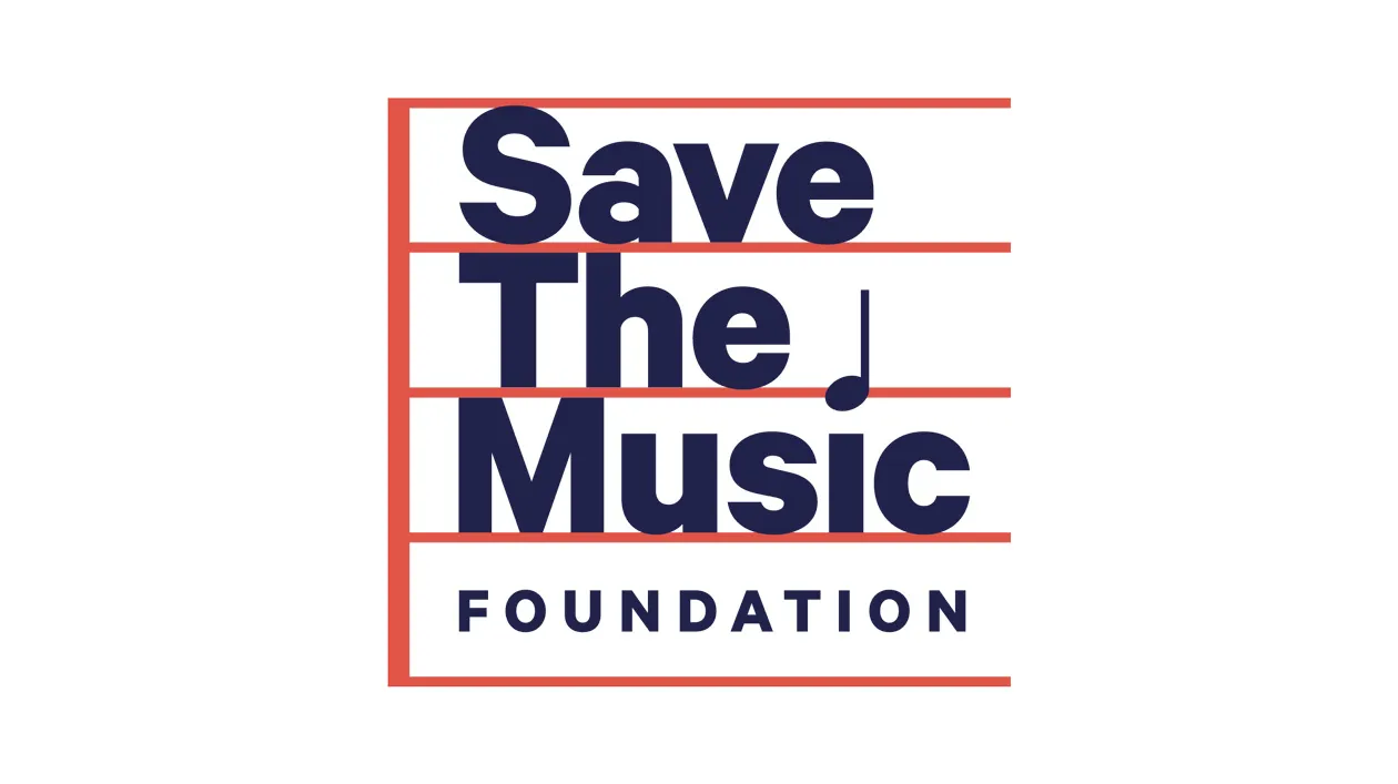 Beyaz zemin üzerinde nota portesi çizgileri arasında Save The Music Foundation logosu.