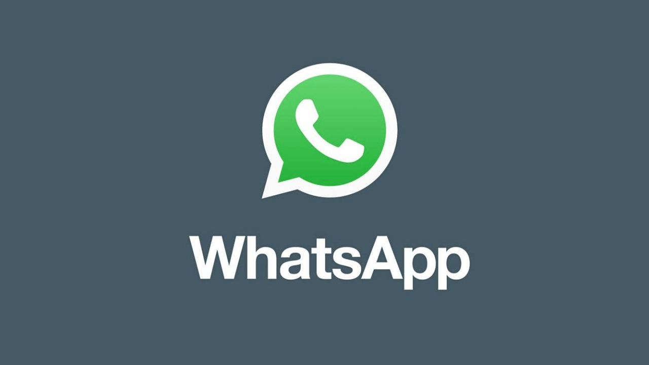 Gri zemin üzerinde yeşil WhatsApp simgesi ve altında uygulamanın adı.